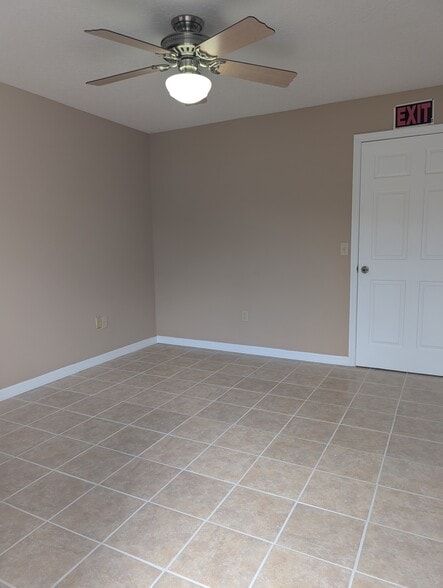 More Photos Of 400 Barton Blvd, Rockledge Light Manufacturing For Lease