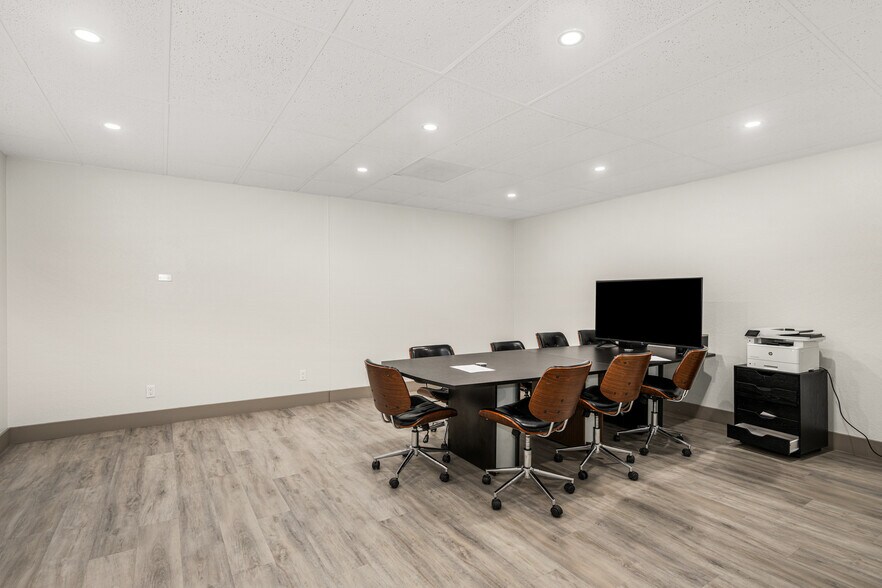 More Photos Of 2107 N Broadway, Santa Ana Loft Creative Space For Sale