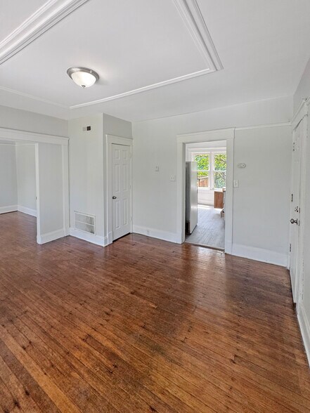 More Photos Of 1156 Carl Ave, Cleveland Apartments For Sale