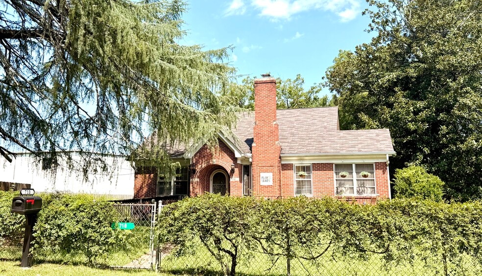 Primary Photo Of 710 Raleigh St, West Columbia Office For Lease