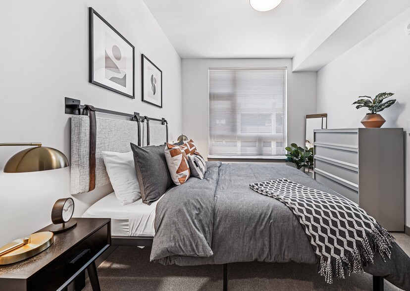 More Photos Of 109 S Division St, Auburn Apartments For Lease