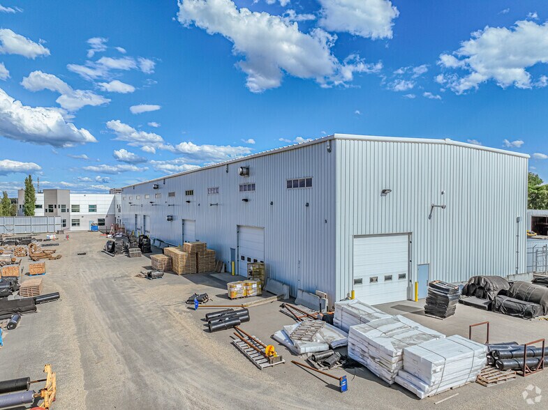 More Photos Of 6810 8th St, Edmonton Warehouse For Lease