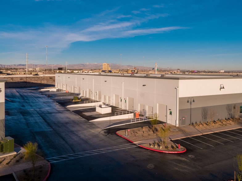 More Photos Of 7355 Commercial Way, Henderson Warehouse For Lease