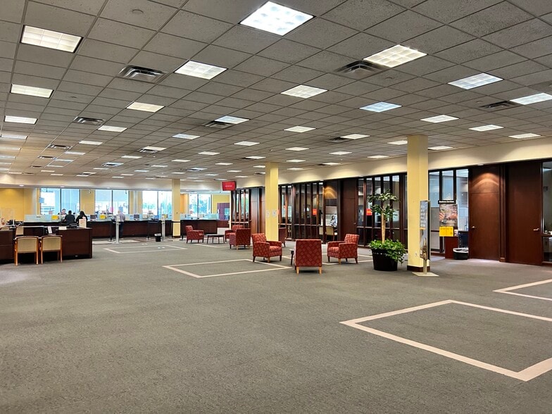 More Photos Of 200 Lomas Blvd NW, Albuquerque Office For Sale