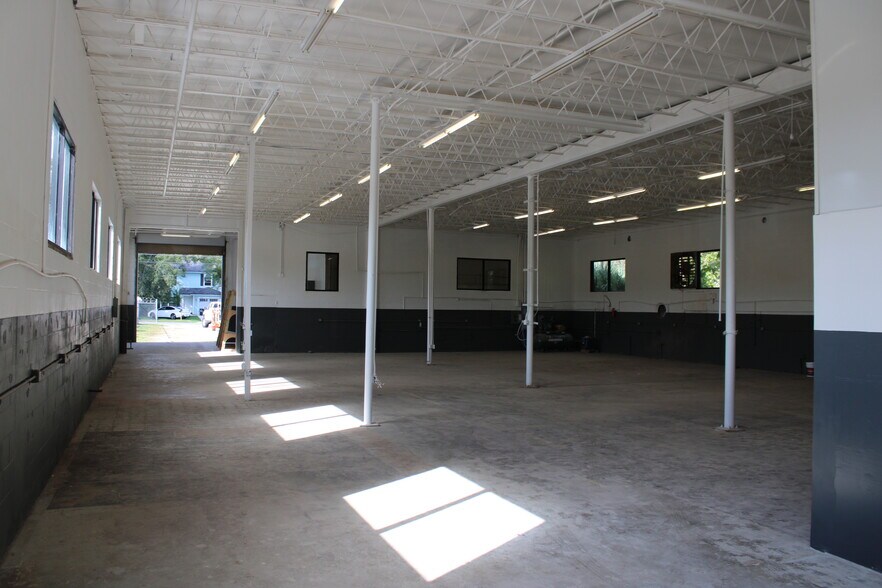 More Photos Of 8321 Atlantic Blvd, Jacksonville Flex For Lease