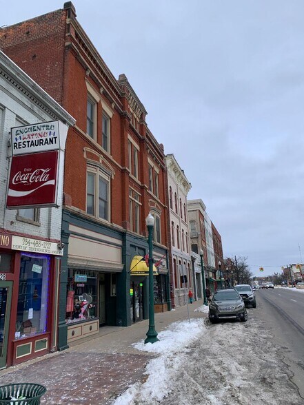 More Photos Of 224-226 W Michigan Ave, Ypsilanti Apartments For Lease