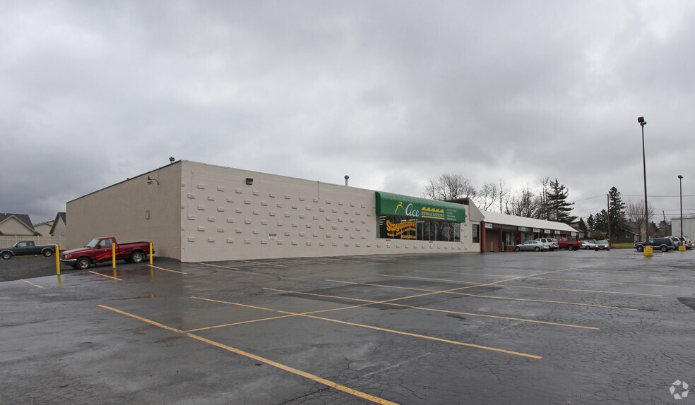 More Photos Of 610 N Greece Rd, Rochester Unknown For Lease