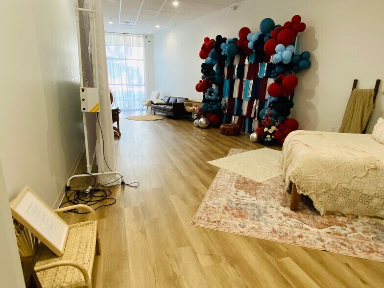 More Photos Of 400 S Oak St, Roanoke Apartments For Lease