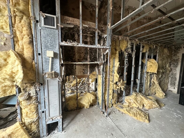 More Photos Of 215 Lelia St, Pittsburgh Apartments For Sale