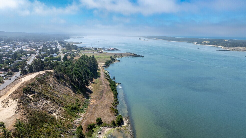 More Photos Of 516 Taylor Ave, Coos Bay Land For Sale