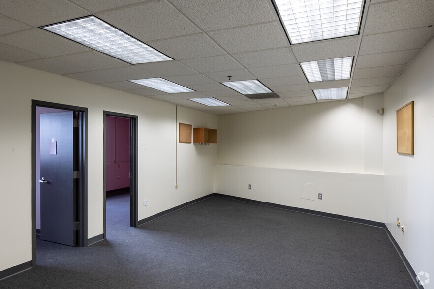 More Photos Of 160 Belmont Ave, Garfield Manufacturing For Sale