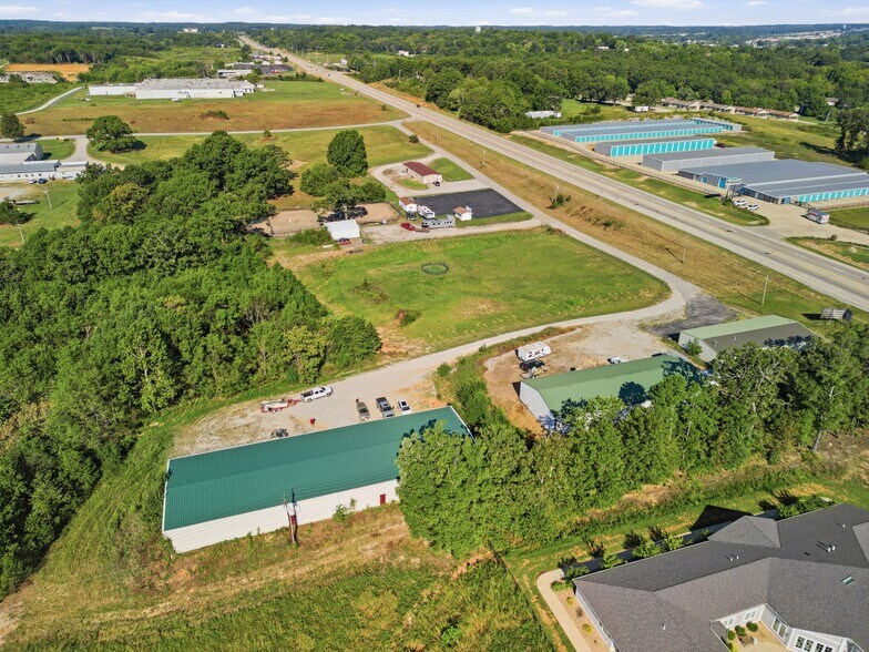 More Photos Of 1398 S Valley Rd, West Plains General Retail For Sale