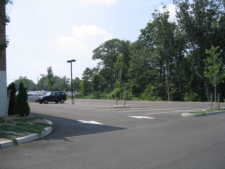 More Photos Of 180 Sylvan Ave, Englewood Cliffs Office For Lease