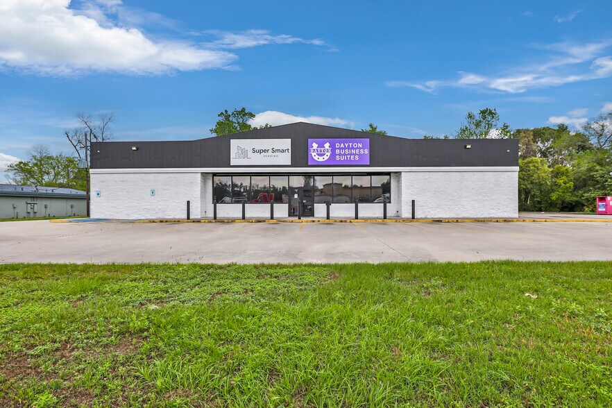 Primary Photo Of 504 E Highway 90, Dayton Freestanding For Lease