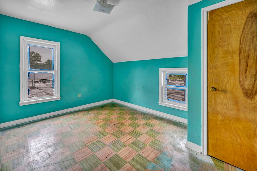 More Photos Of , Lorain Unknown For Sale