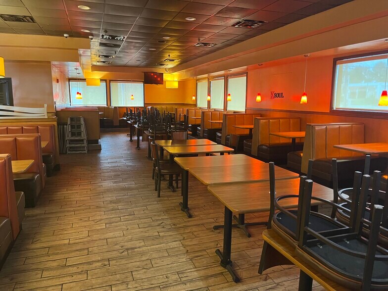 More Photos Of 7065 Winchester Rd, Memphis General Retail For Sale