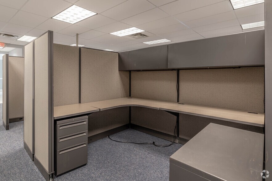 More Photos Of 1600 Sun Pure Rd, Avon Park Medical For Sale