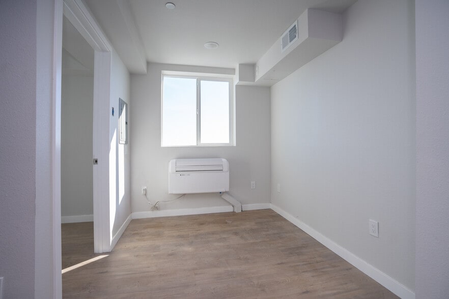 More Photos Of 4186 S Western Ave, Los Angeles Apartments For Sale