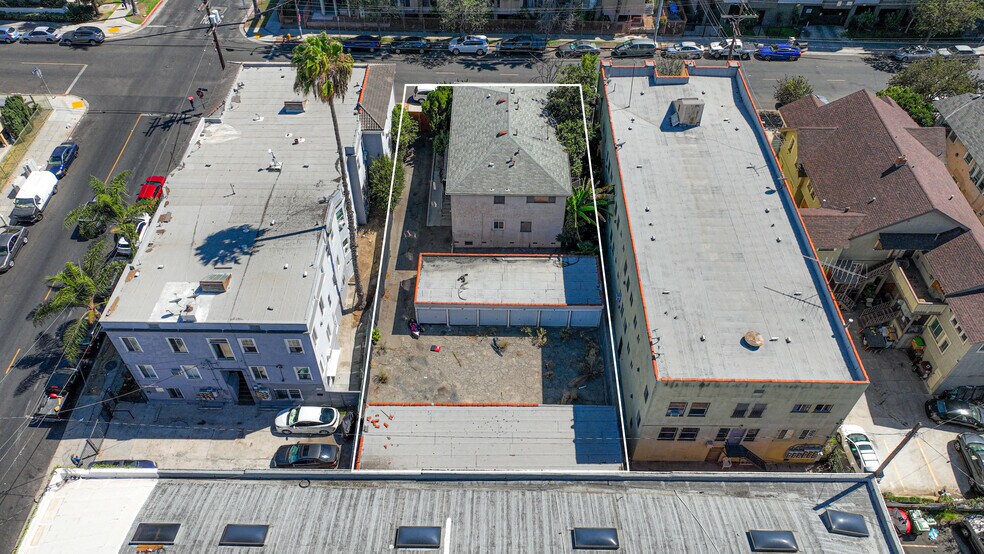 More Photos Of 2811 San Marino St, Los Angeles Land For Sale