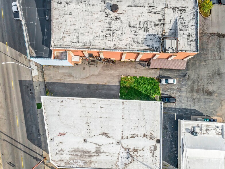 More Photos Of 1711 Main St, Niagara Falls Sports And Entertainment For Sale