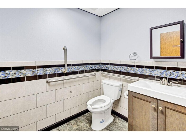More Photos Of 37 28th Ave N, Saint Cloud Office Residential For Sale