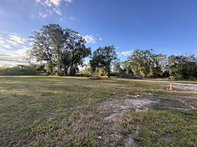 More Photos Of 13046 SW Sr-45, Archer General Retail For Sale