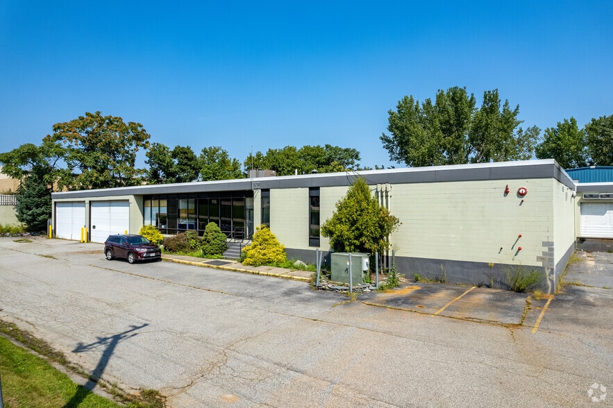 Primary Photo Of 2266 Pawtucket Ave, East Providence Warehouse For Lease