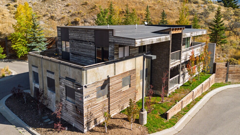 More Photos Of 855 W Broadway Ave, Jackson Apartments For Sale