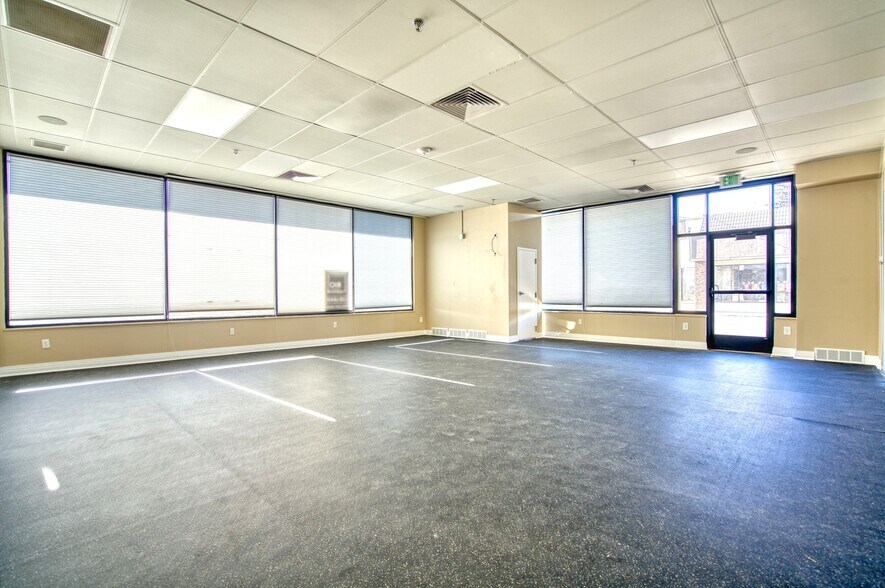 More Photos Of 340 Lashley St, Longmont General Retail For Lease