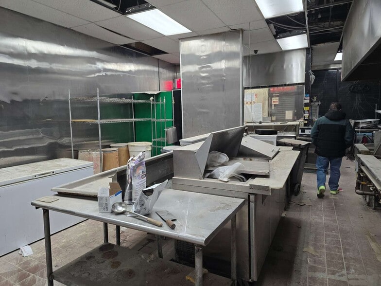 More Photos Of 1086 DeKalb Ave, Brooklyn Apartments For Lease