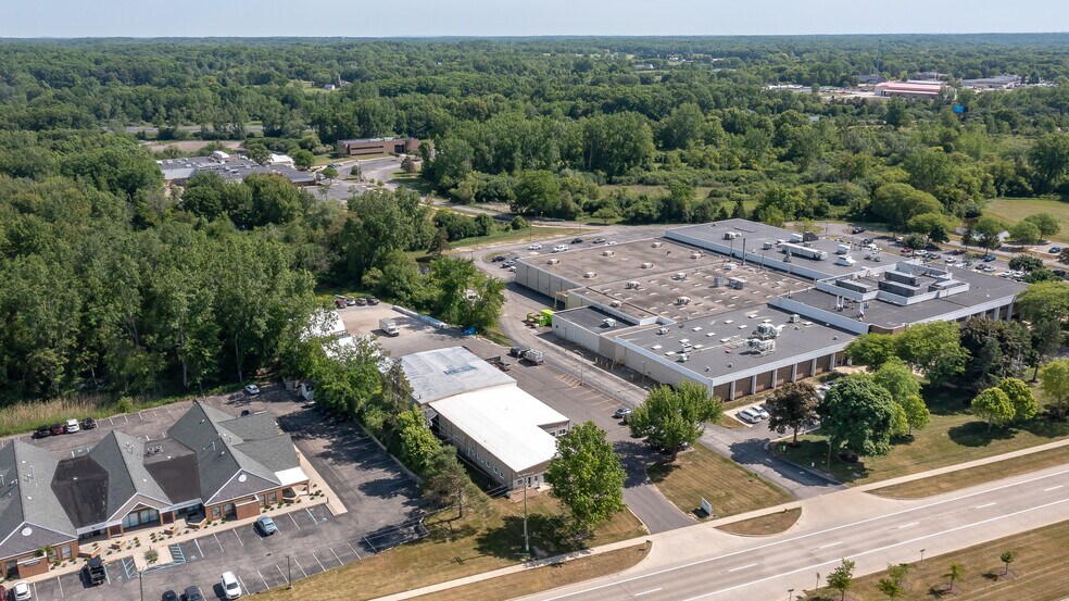More Photos Of 6250 Jackson Rd, Ann Arbor Freestanding For Lease