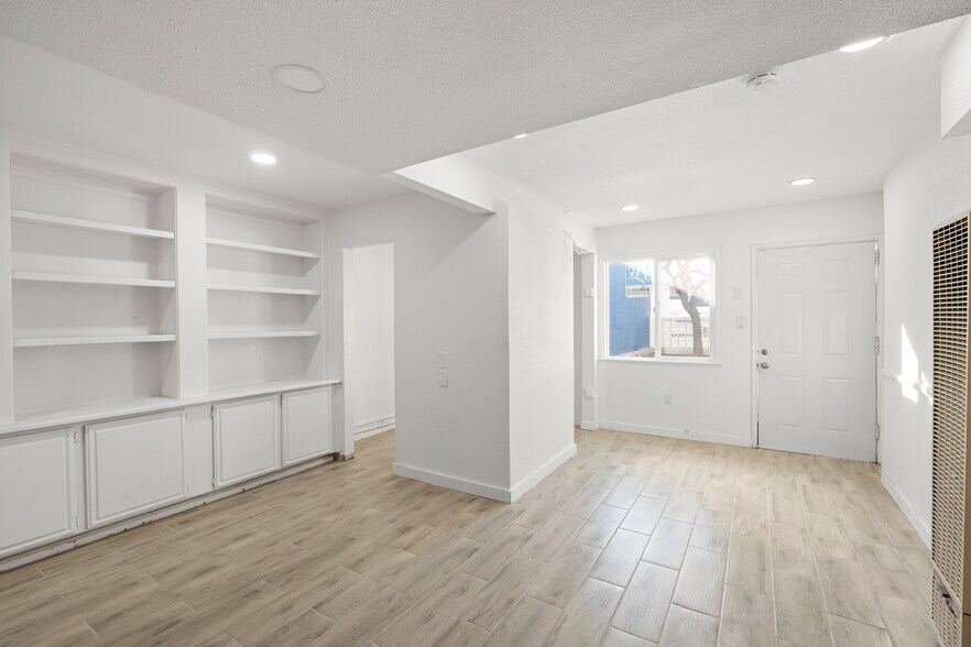 More Photos Of 1825 Baker St, Bakersfield Specialty For Sale