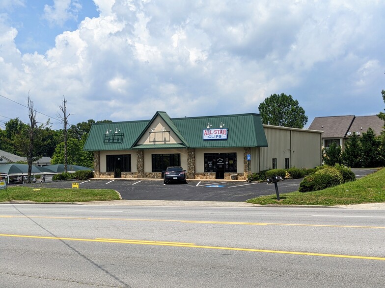 Primary Photo Of 2100 Thompson Bridge Rd, Gainesville Office For Lease