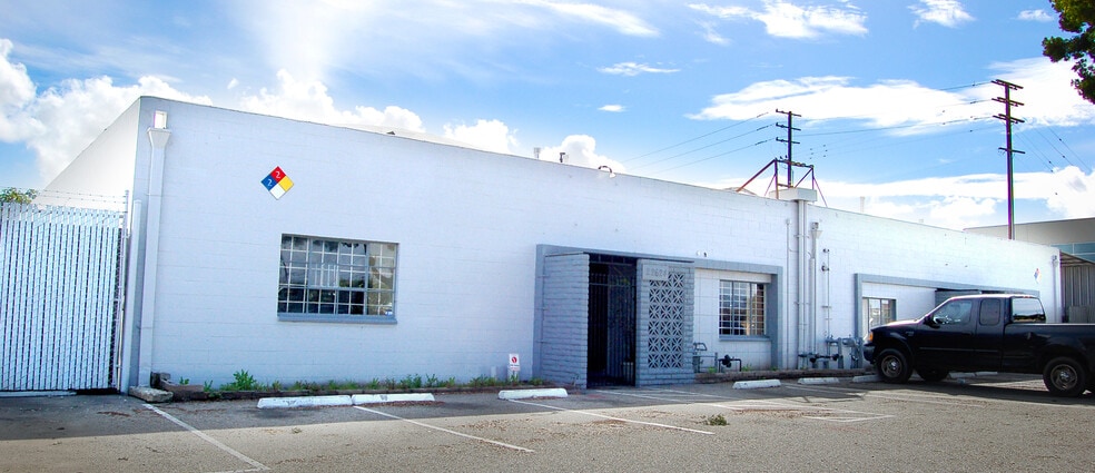 Primary Photo Of 22624-22632 Avalon Blvd, Carson Warehouse For Lease