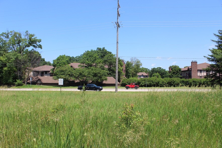 More Photos Of 377 W Kilgore Rd, Portage Land For Lease