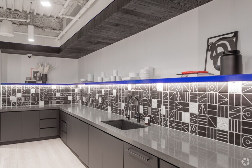 More Photos Of 1500 K St NW, Washington Office For Lease