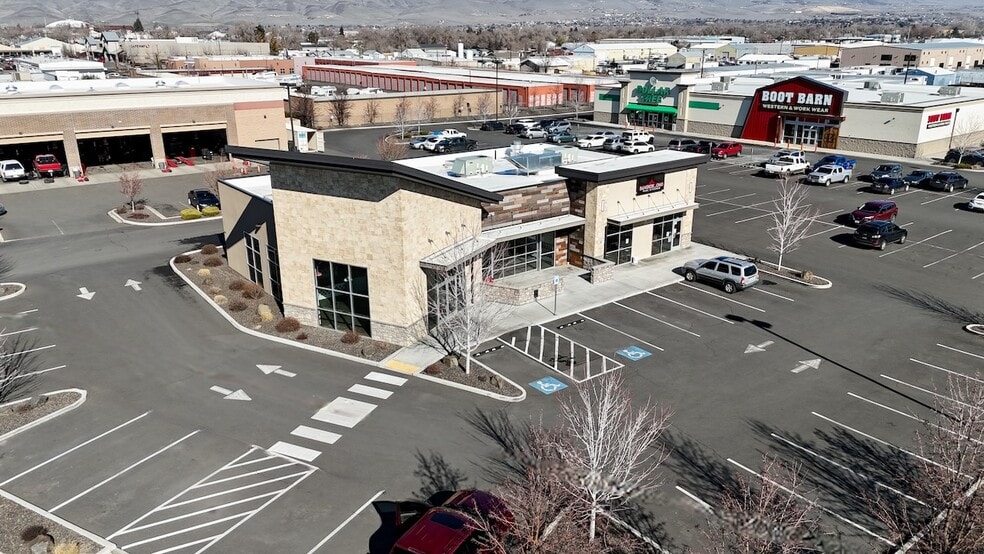 More Photos Of 1901 S 1st St, Yakima General Retail For Lease