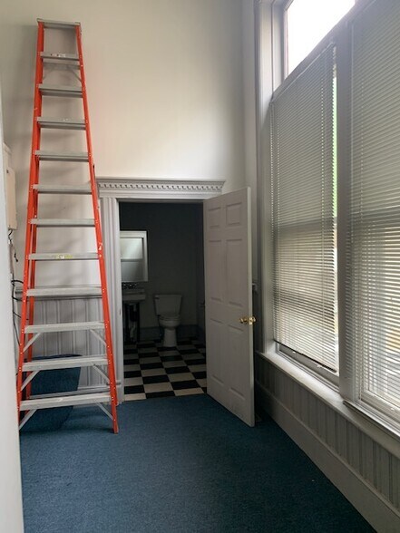More Photos Of 24 Jonathan St, Hagerstown Office For Lease