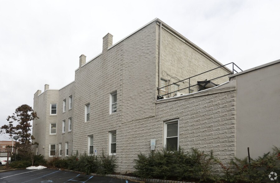 More Photos Of 55 S Park Pl, Morristown Office For Sale