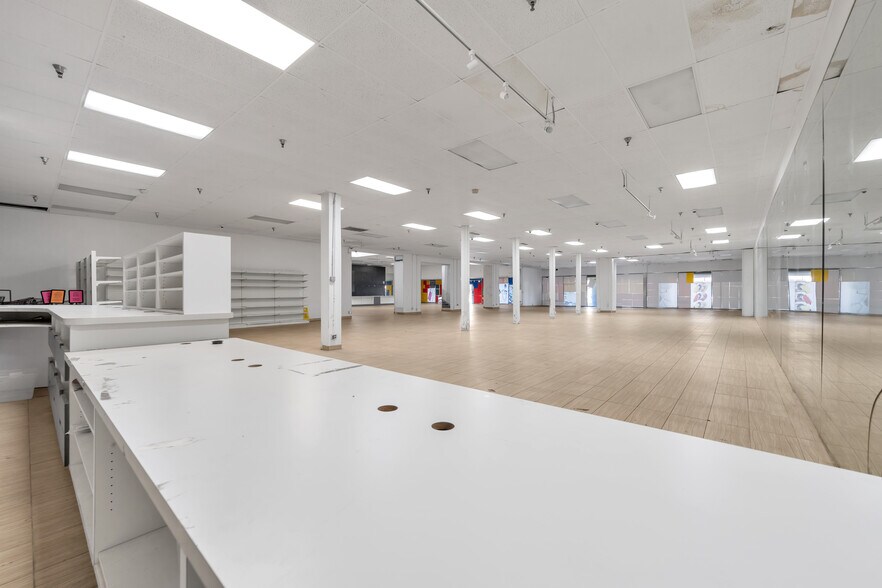 More Photos Of 6315-6323 Pacific Blvd, Huntington Park Storefront For Sale