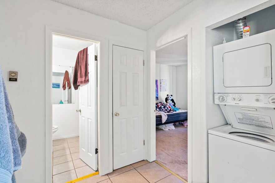 More Photos Of 935 Hathaway Dr, Colorado Springs Apartments For Sale