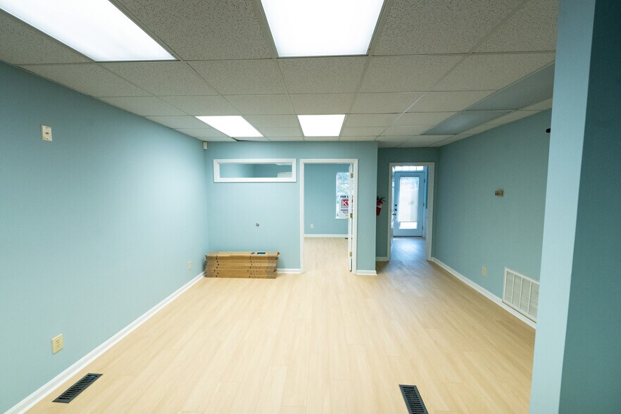 More Photos Of 1804 Martin Luther King Jr Pky, Durham Office For Sale