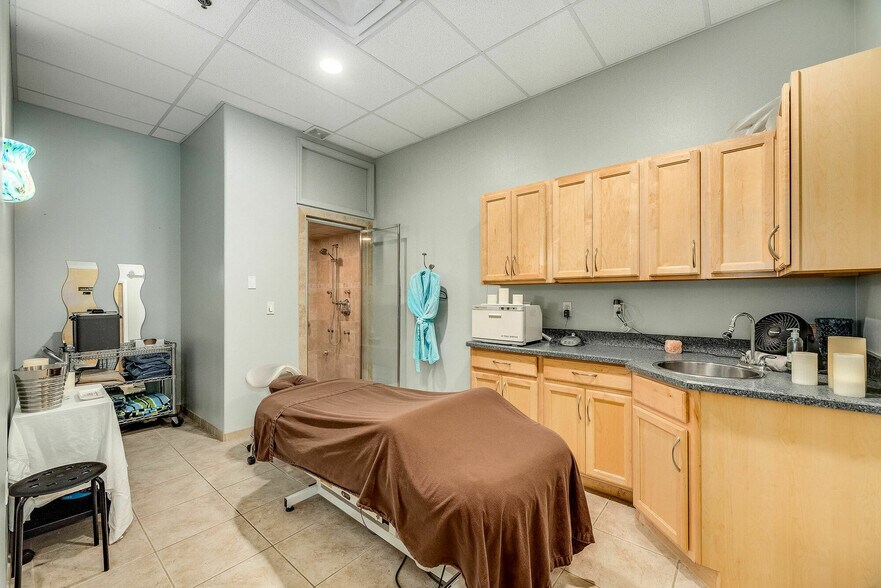 More Photos Of 902 E New Haven Ave, Melbourne Coworking Space