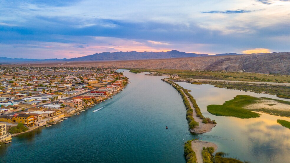 More Photos Of 1837 Riverside Dr, Bullhead City Specialty For Sale