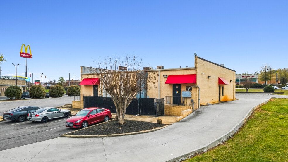 More Photos Of 515 Roe Center Ct, Travelers Rest Land For Lease