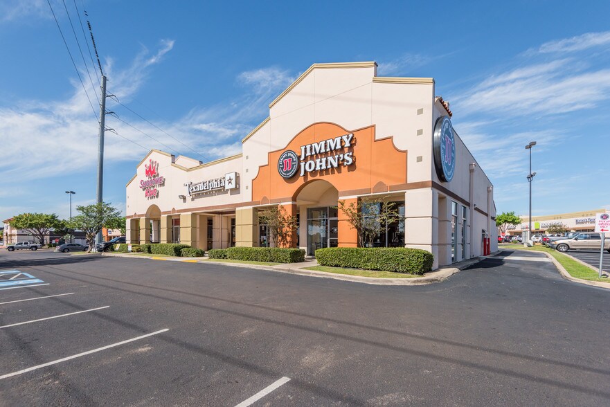 More Photos Of 7815 Mcpherson Ave, Laredo Unknown For Lease