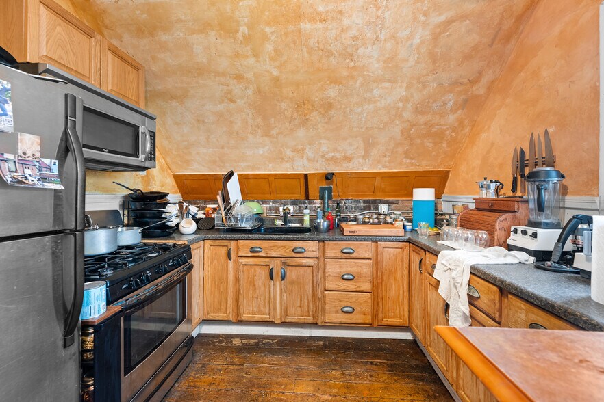 More Photos Of 212-220 Grant St, Buffalo Apartments For Lease