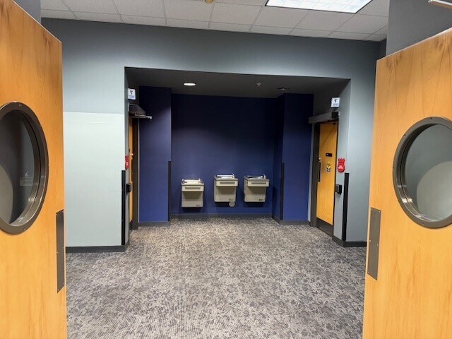 More Photos Of 1720 E Primrose St, Springfield Office For Lease