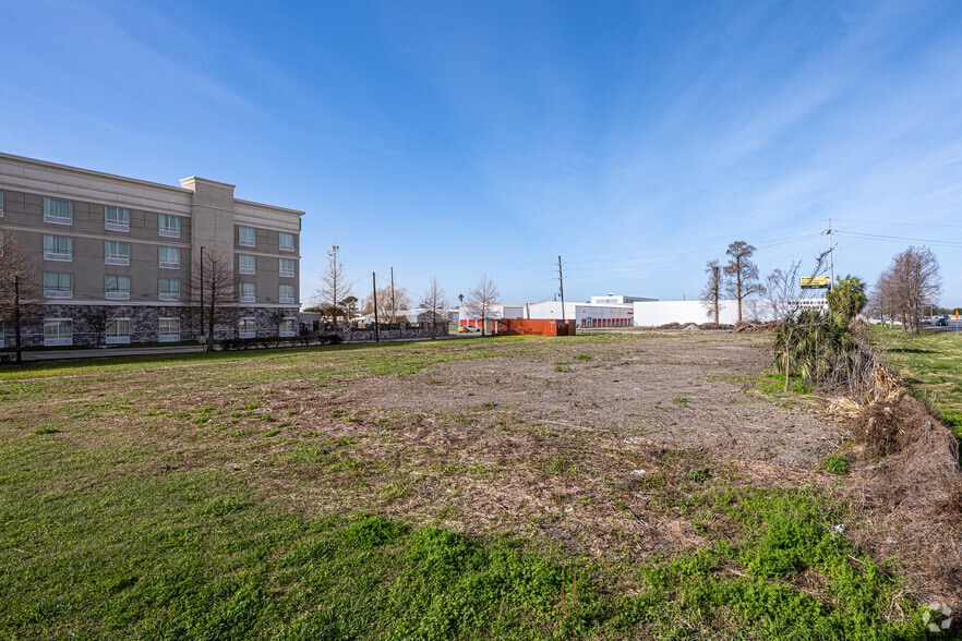More Photos Of Interstate 10 Parcel, Kenner Land For Sale