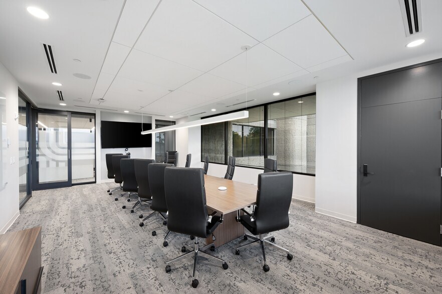 More Photos Of 3340 Perimeter Hill Dr, Nashville Office For Lease